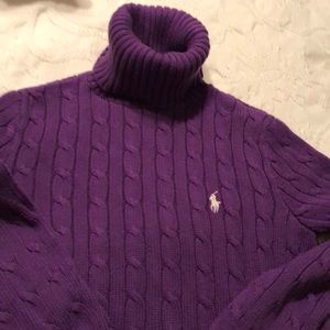 Ralph Lauren Sweater like new condition.